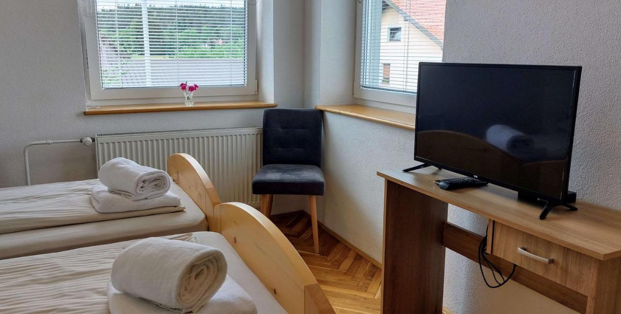 Hotel Prenocisca Miklavcic Nova Vas  Zewnętrze zdjęcie