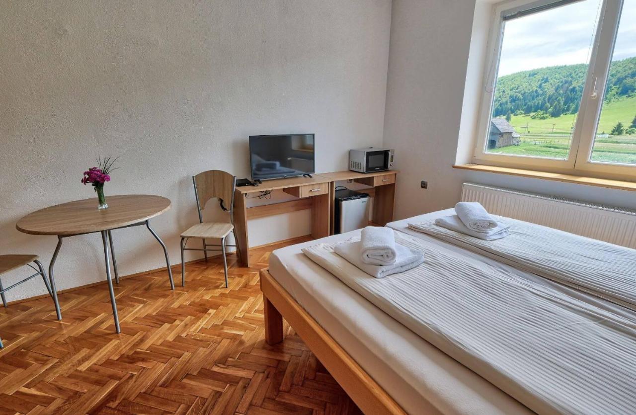 Hotel Prenocisca Miklavcic Nova Vas  Zewnętrze zdjęcie