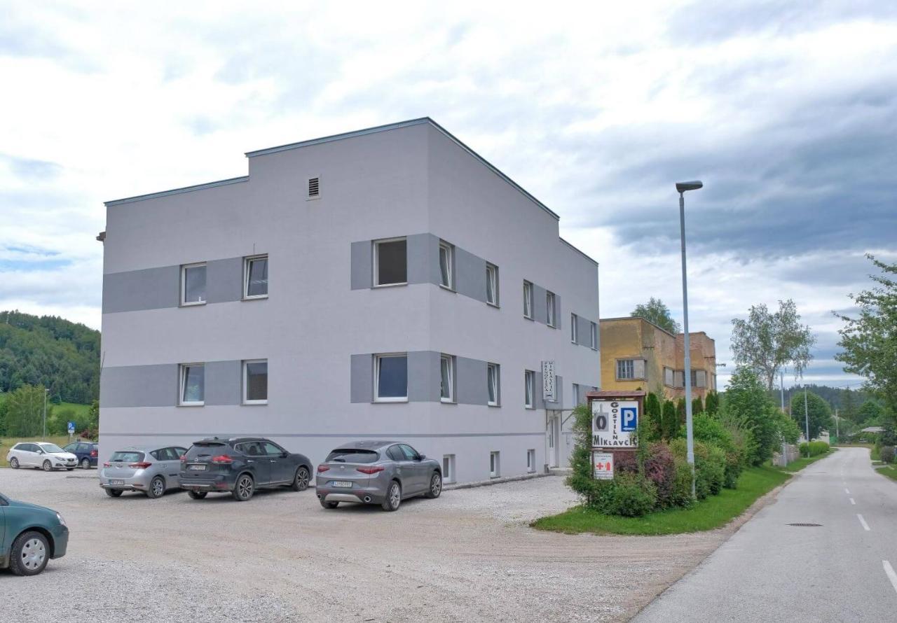 Hotel Prenocisca Miklavcic Nova Vas  Zewnętrze zdjęcie