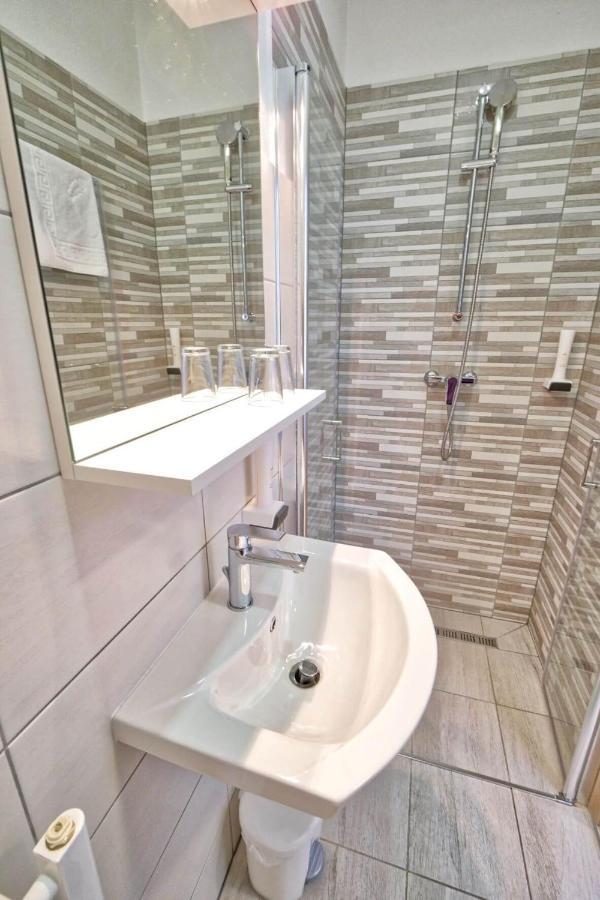 Hotel Prenocisca Miklavcic Nova Vas  Zewnętrze zdjęcie