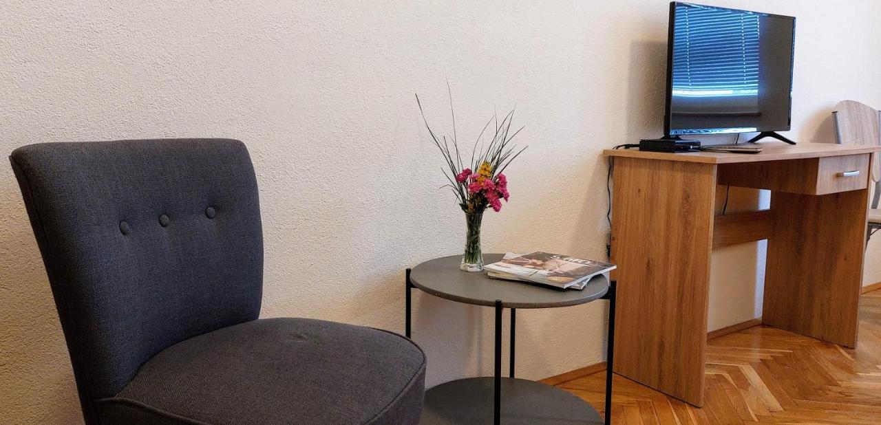 Hotel Prenocisca Miklavcic Nova Vas  Zewnętrze zdjęcie