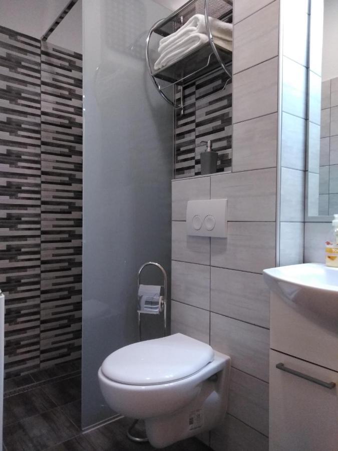 Hotel Prenocisca Miklavcic Nova Vas  Zewnętrze zdjęcie